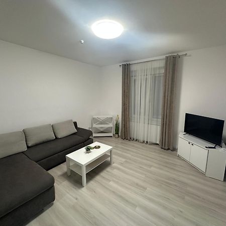Aparthouse 1 Lugoj Extérieur photo